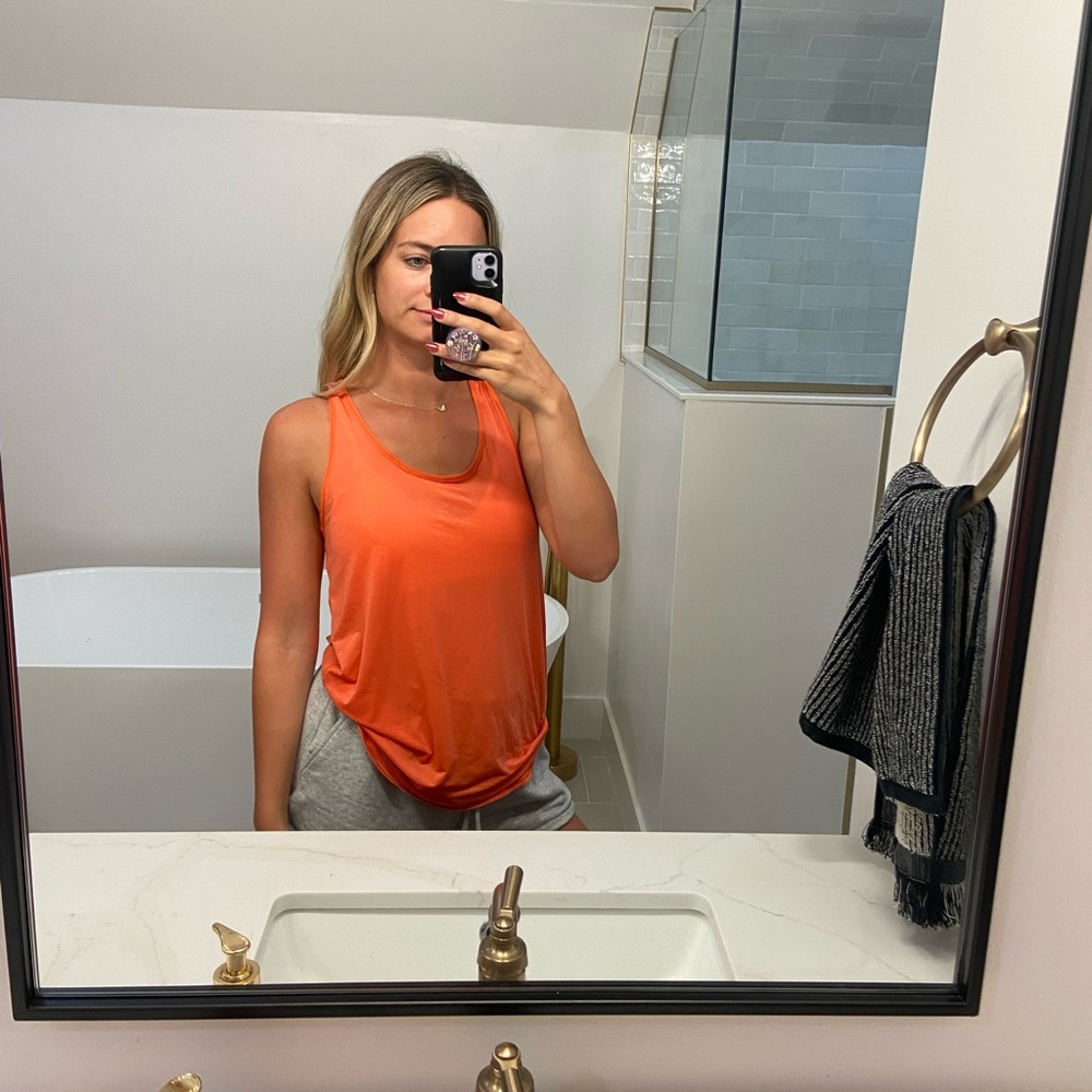 Lululemon orange tank size 4